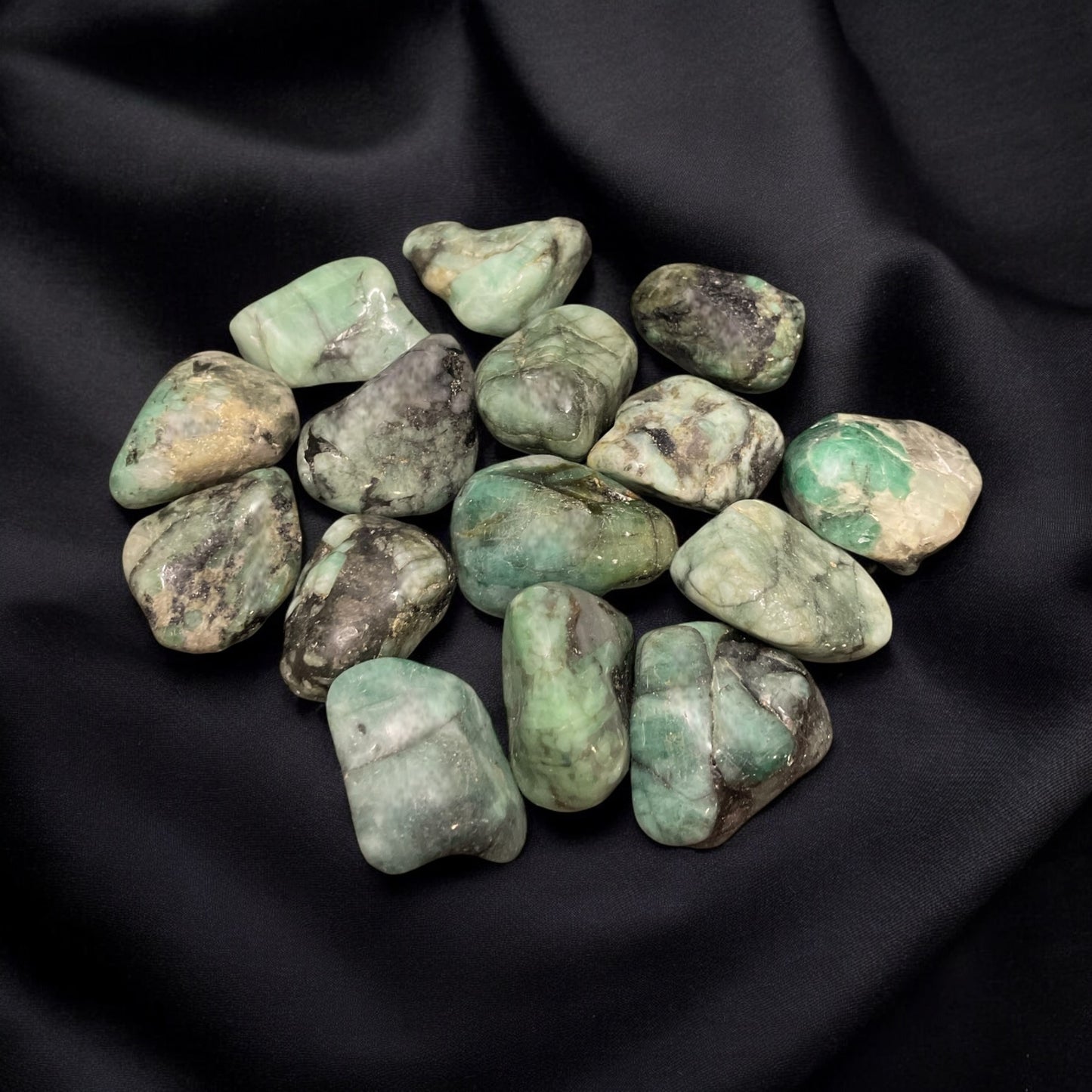 Emerald Tumbled Stone