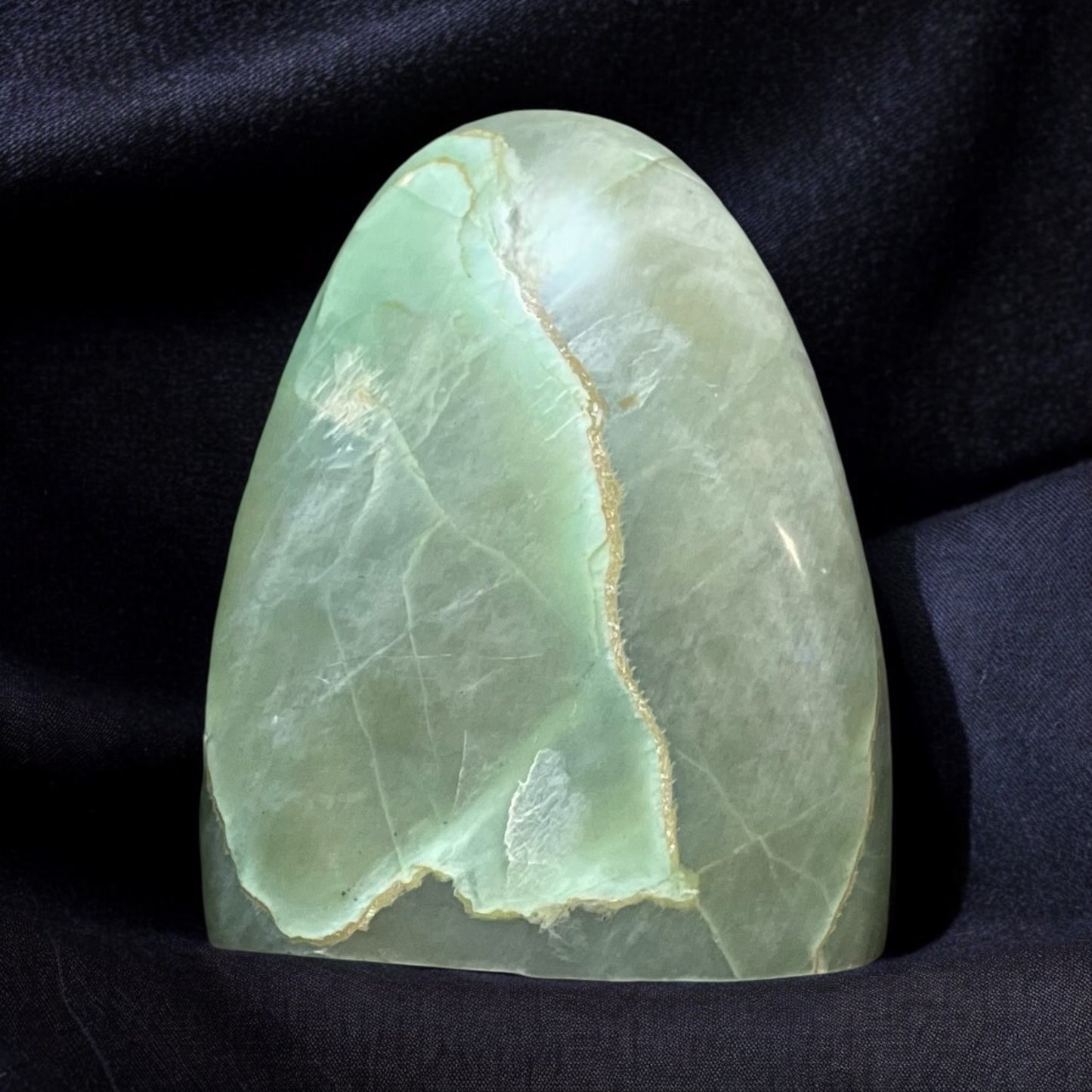 Garnierite Free Form