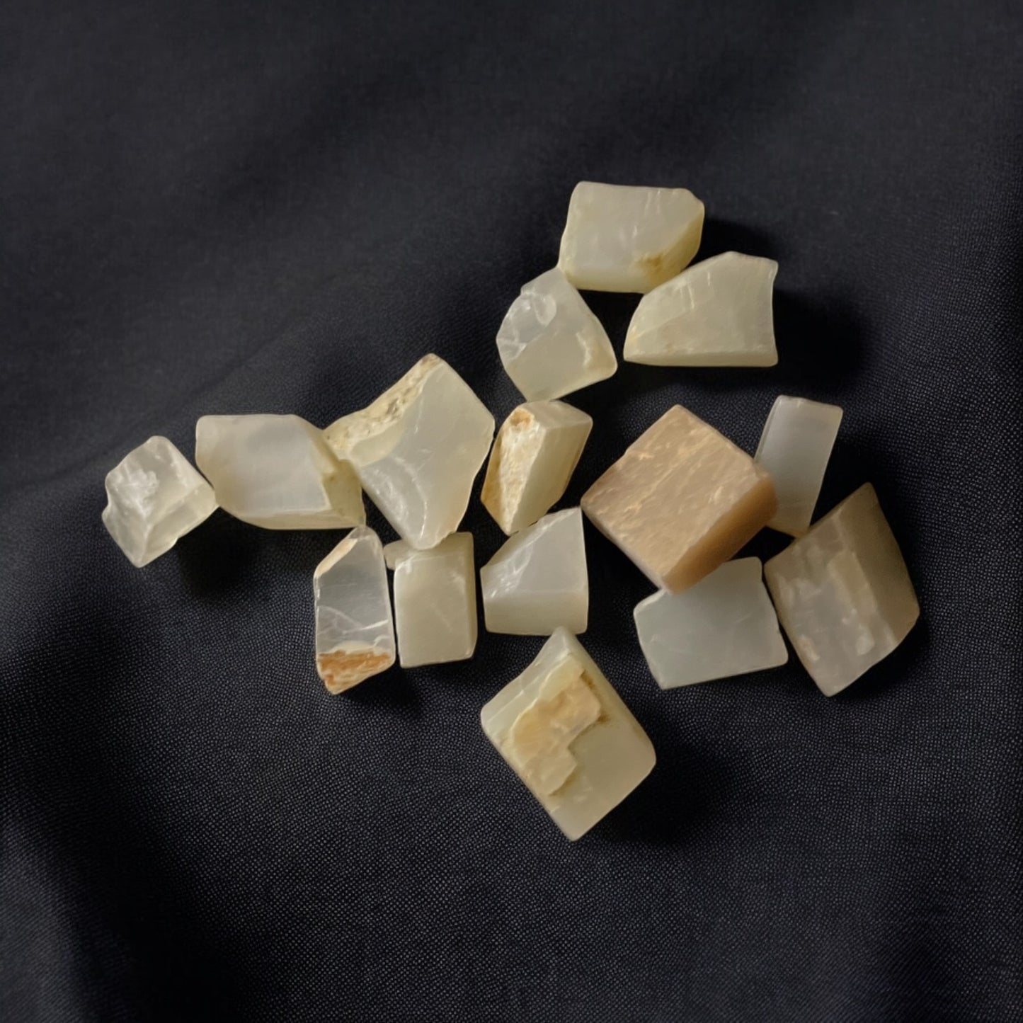 Moonstone Rough Chips