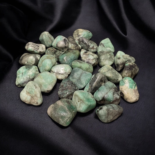 Emerald Tumbled Stone