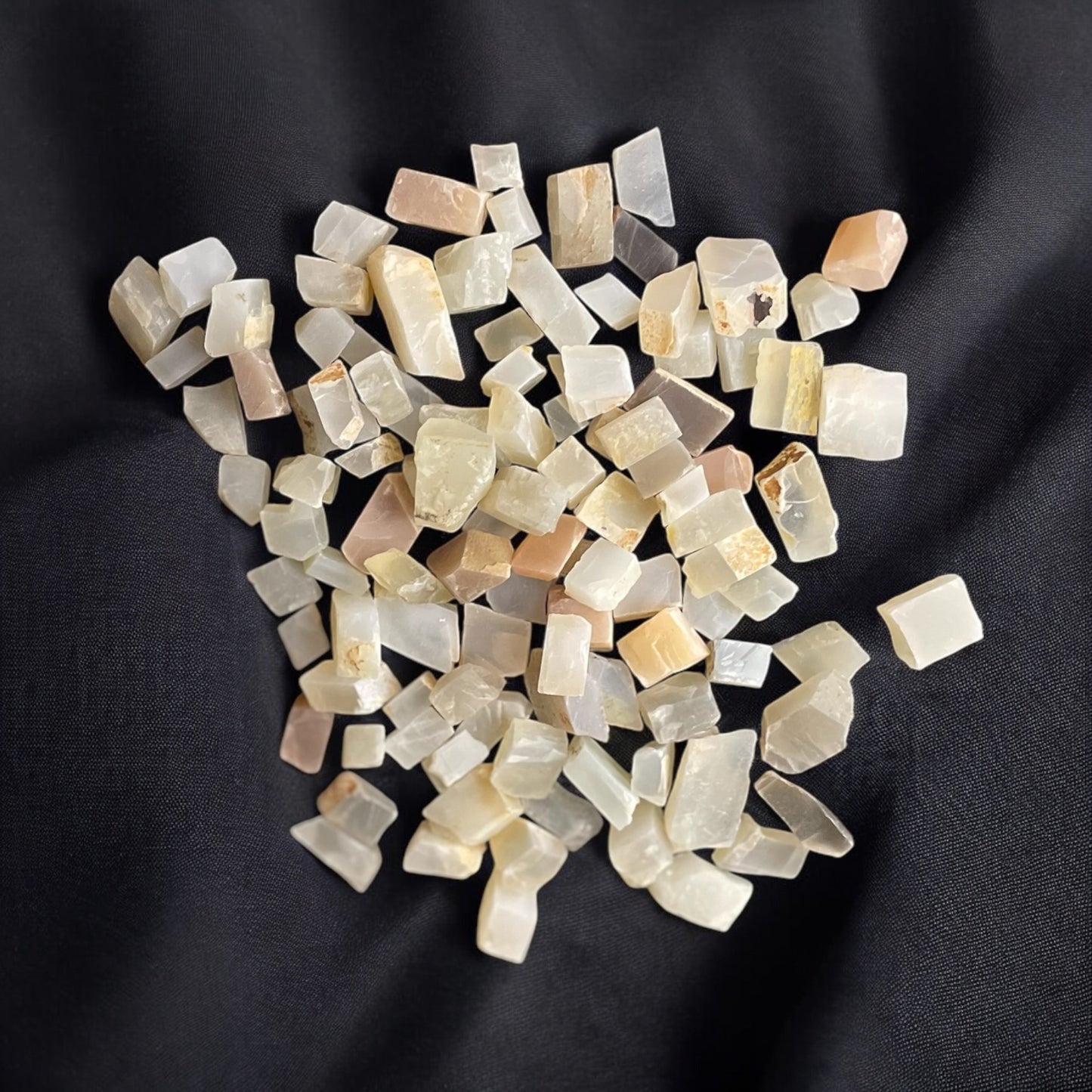 Moonstone Rough Chips