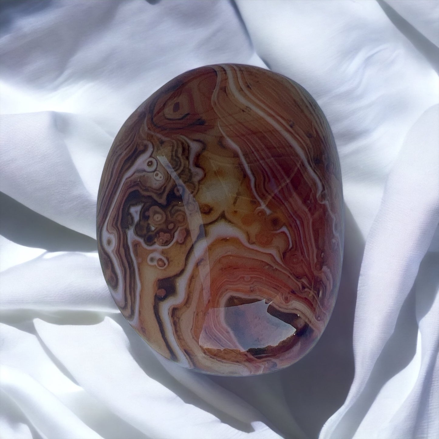 Sardonyx pebble